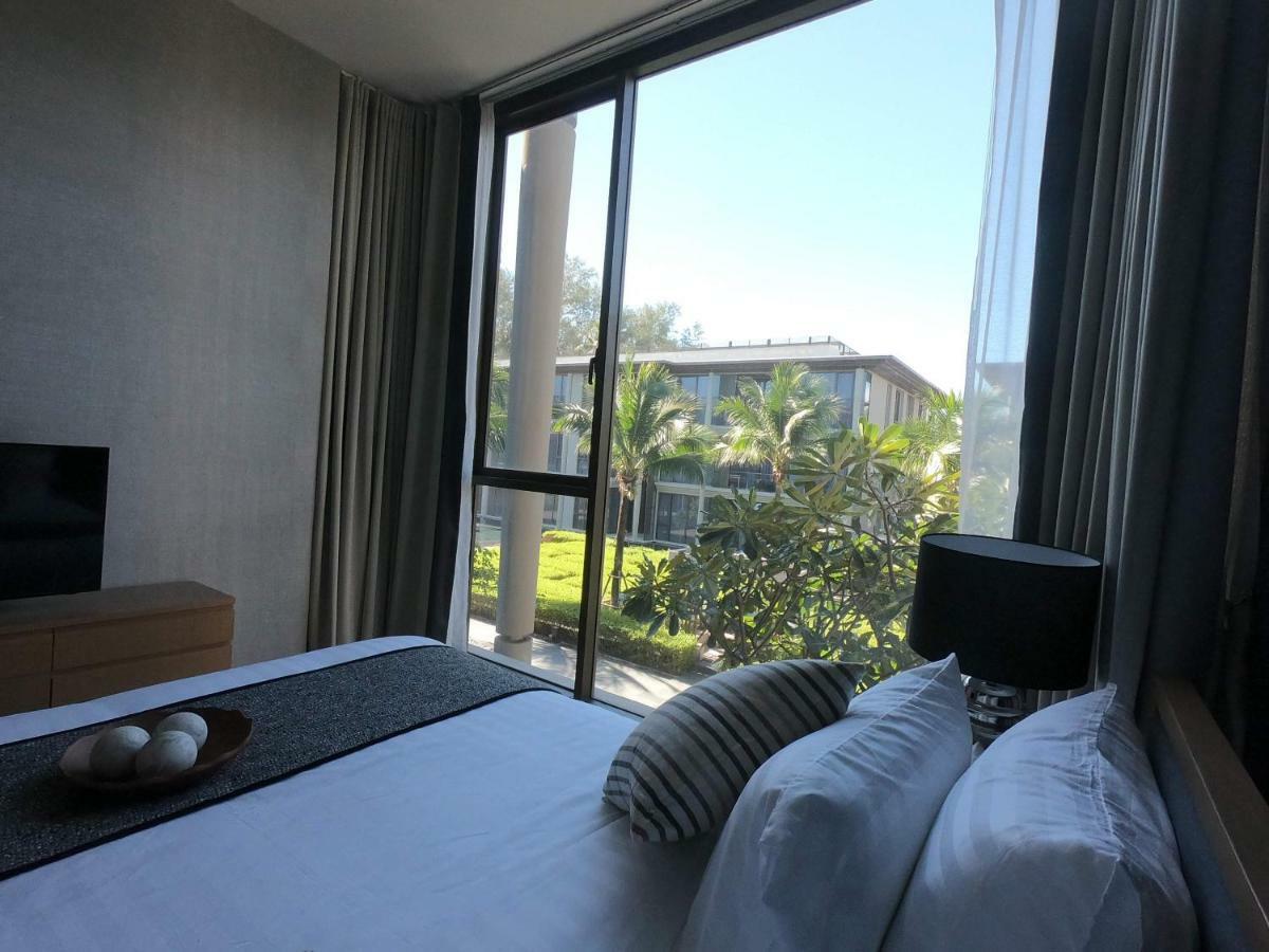 Baan Mai Khao Condo Exterior foto